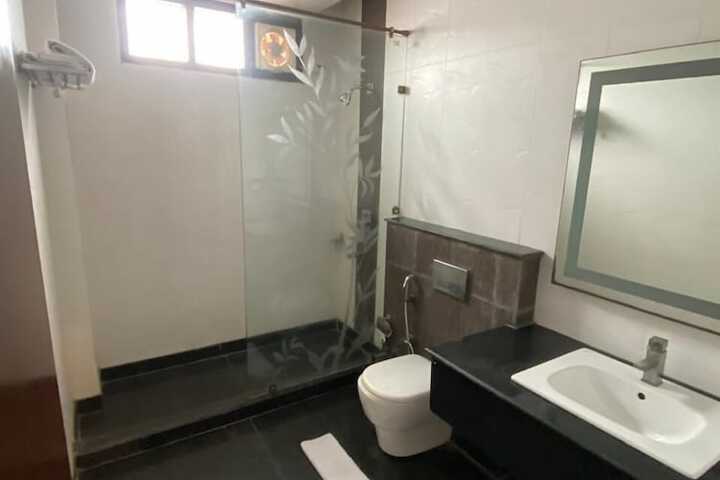 Room 36 of 62