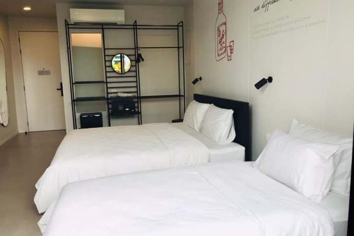 Room 22 of 115