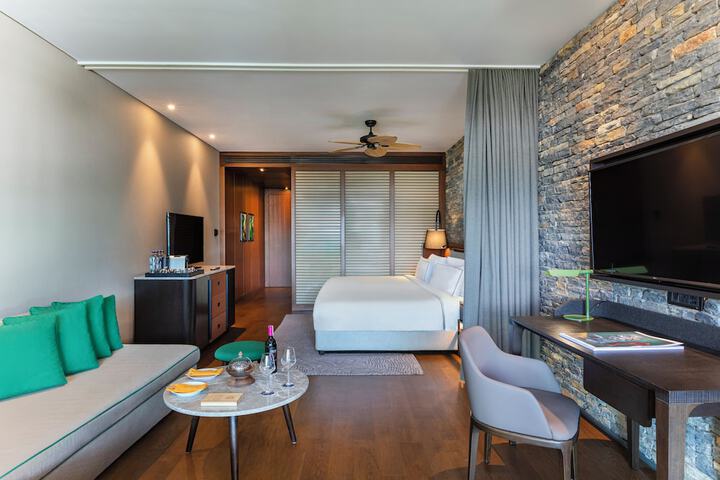Room 37 of 429