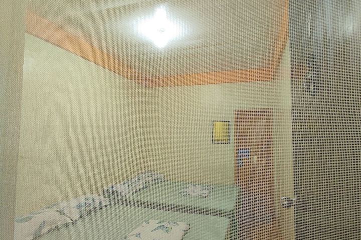 Room 5 of 20