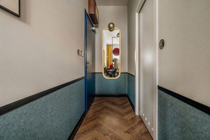 Room 43 of 224