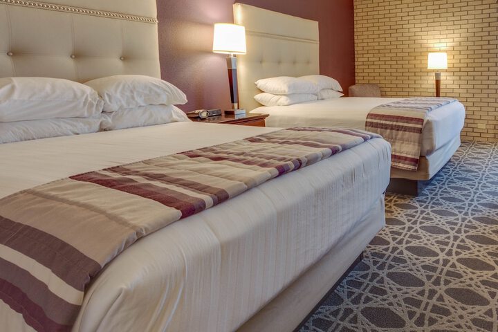 Room 4 of 38