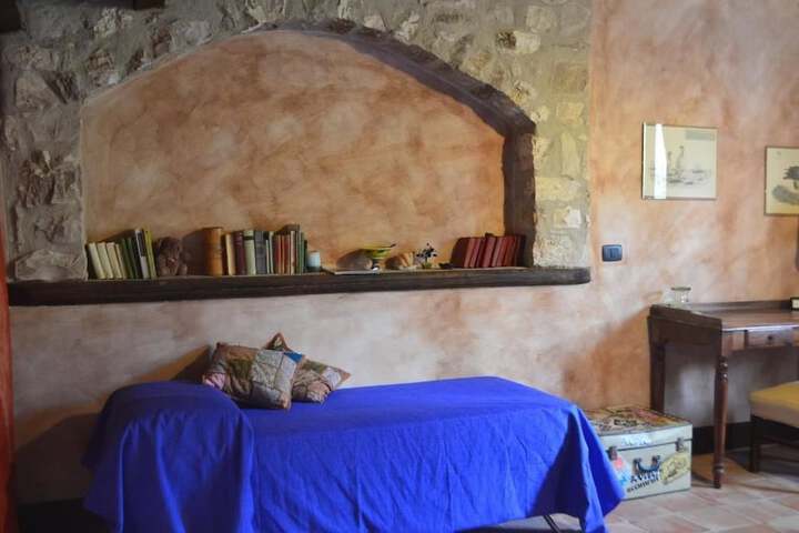 Room 16 of 34