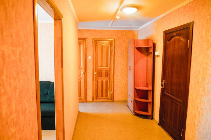 Room 33 of 64