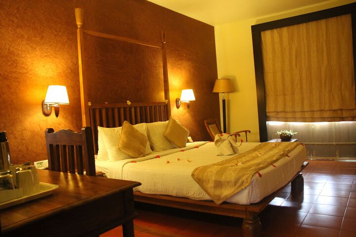 Room 4 of 52