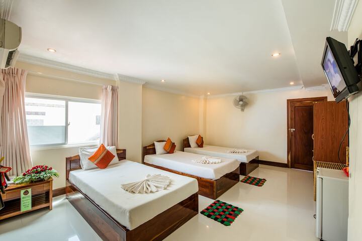 Room 18 of 37