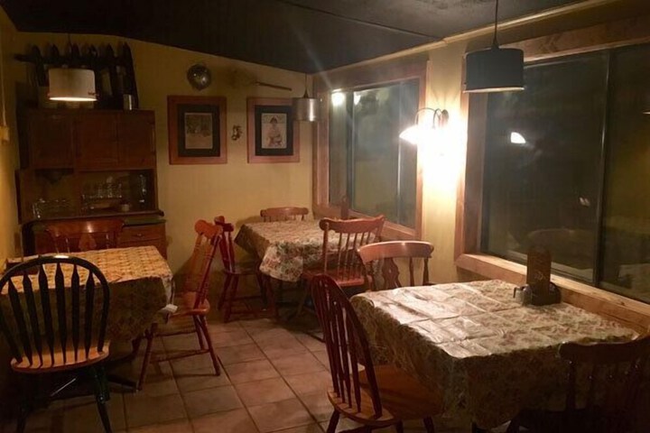 Dining 56 of 63