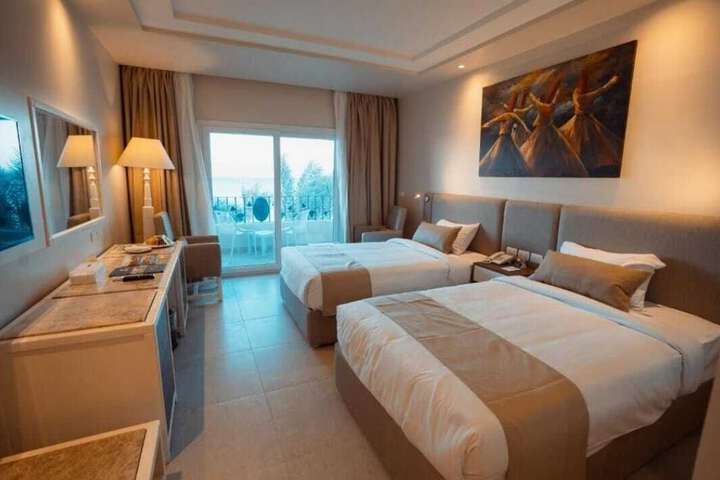 Room 40 of 140