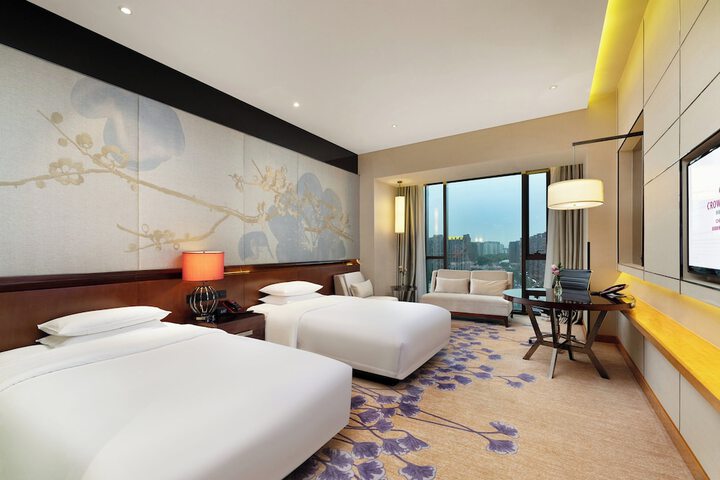 Room 30 of 124