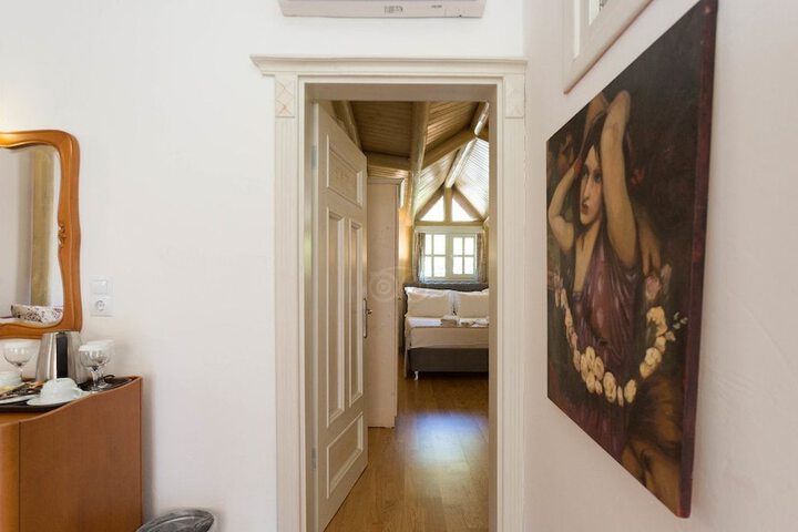 Room 26 of 68