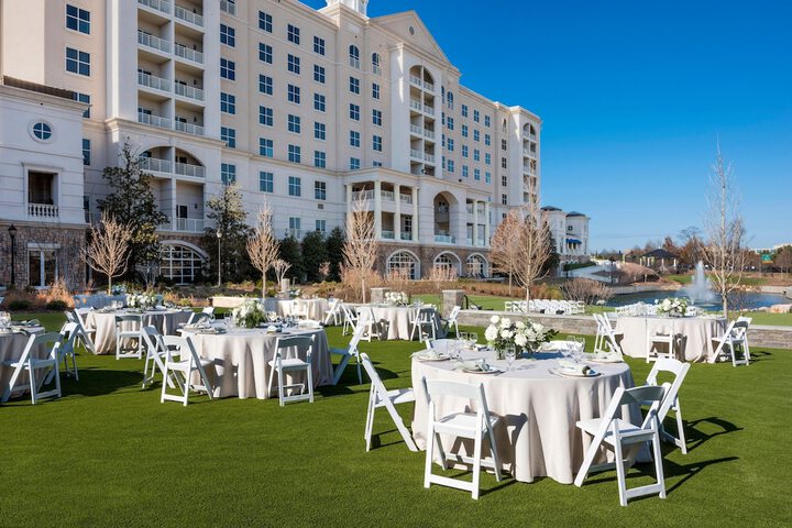 Banquet hall