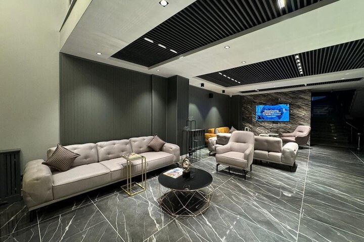 Hotel Interior 10 of 94