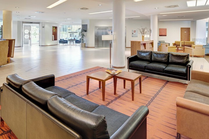 Guest Lobby
