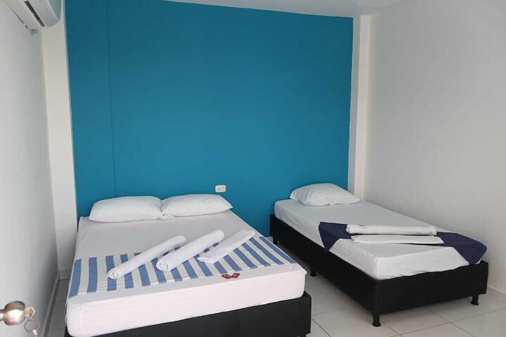 Room 6 of 16