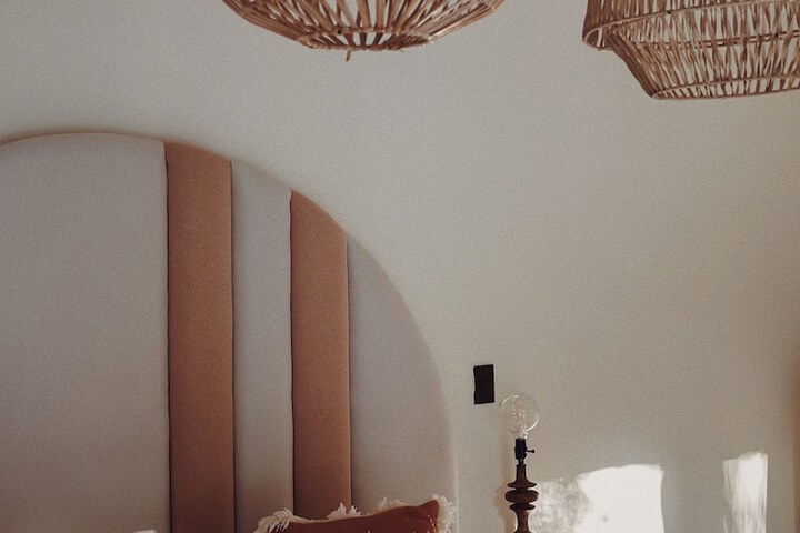 Room 12 of 77