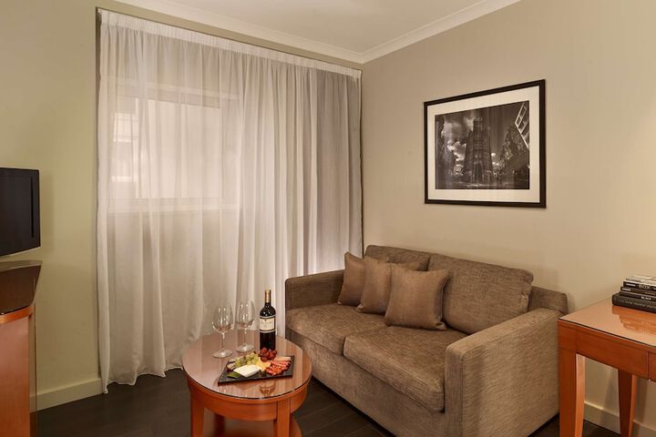 Room 17 of 62