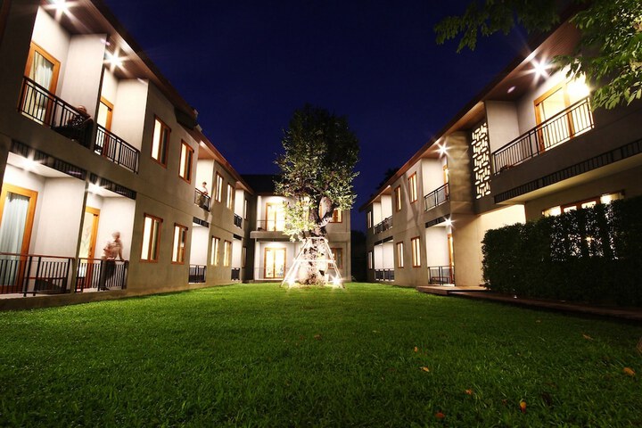 Hotel 80 of 99