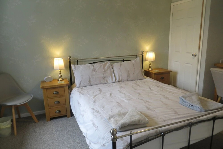 Room 3 of 9