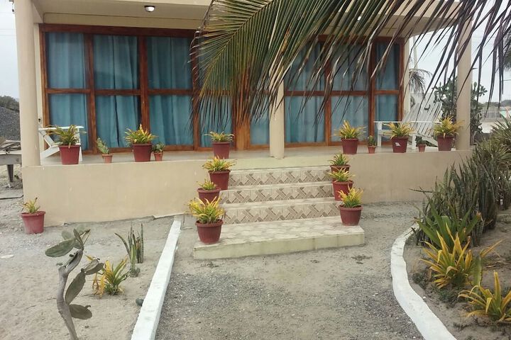 Room 10 of 12