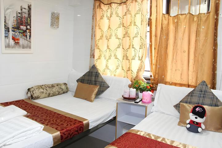 Room 3 of 6