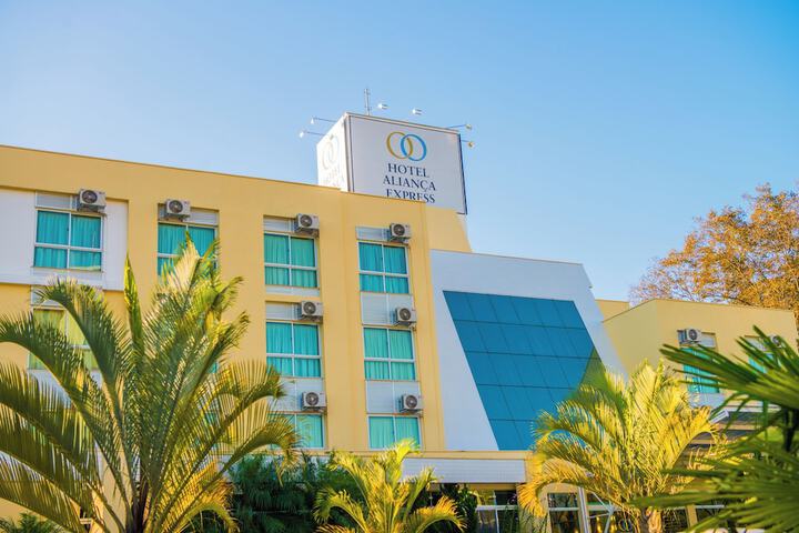 Hotel 32 of 33