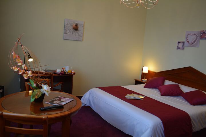 Room 19 of 37
