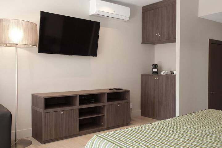 Room 18 of 49