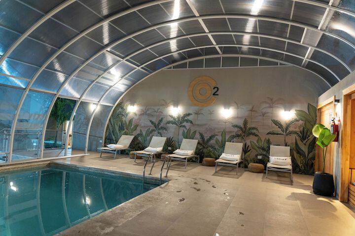 Pool 42 of 96
