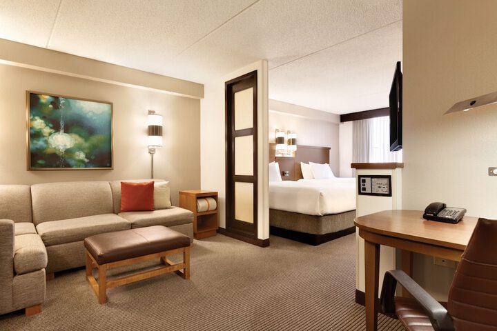Room 8 of 60