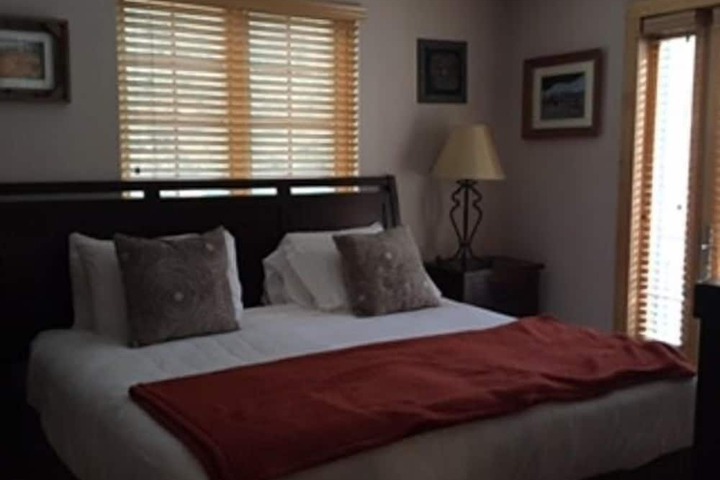 Room 11 of 20