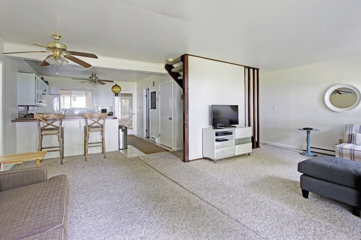 Room 8 of 22