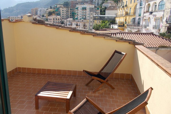Terrace/Patio 9 of 12