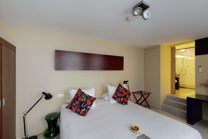 Room 39 of 61