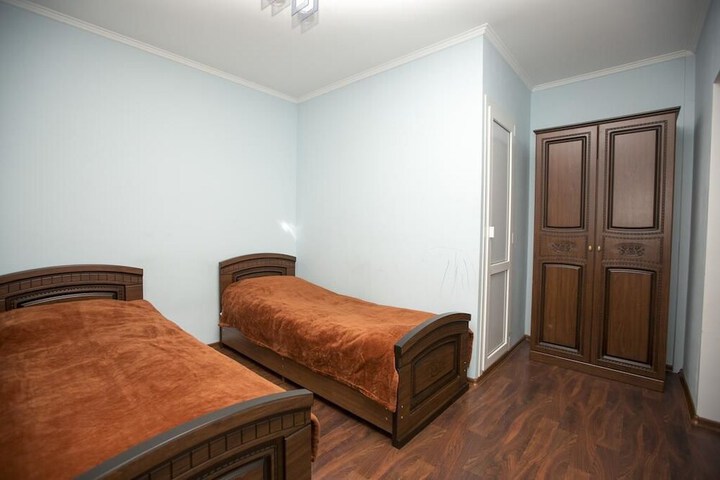 Room 18 of 46