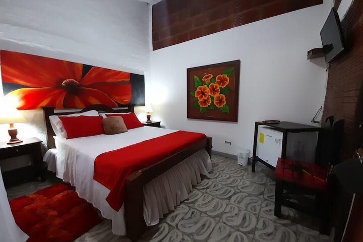 Room 4 of 28