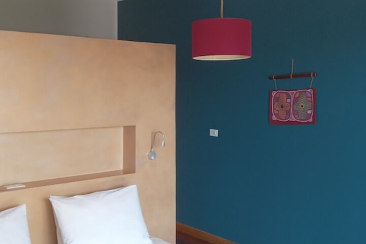 Room 13 of 108