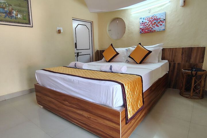Room 10 of 55