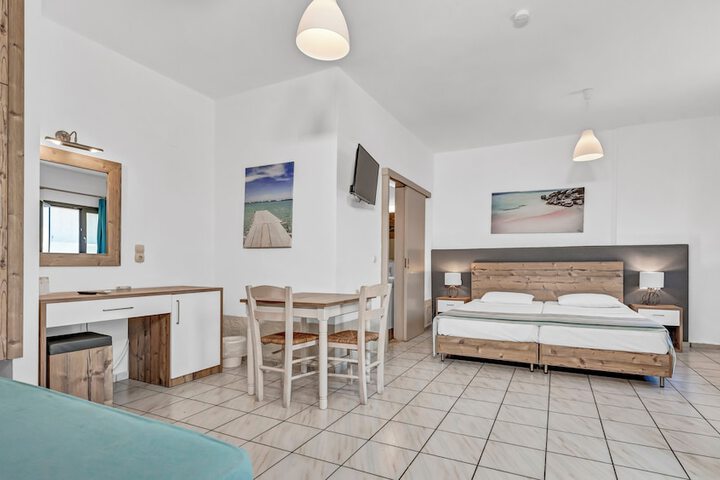 Room 14 of 49
