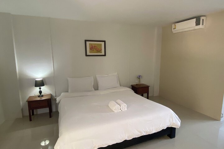 Room 16 of 35