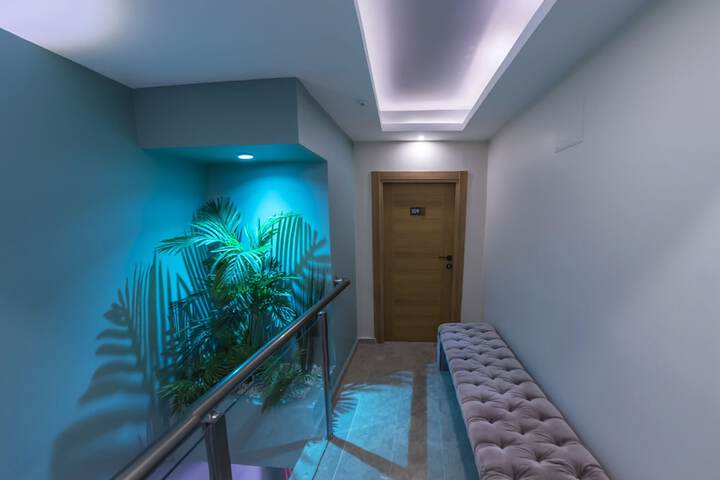 Ballroom/Hall 49 of 56