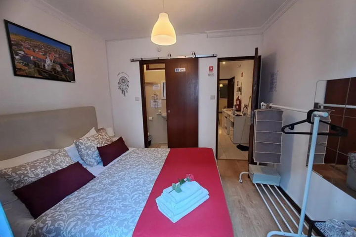 Room 2 of 15