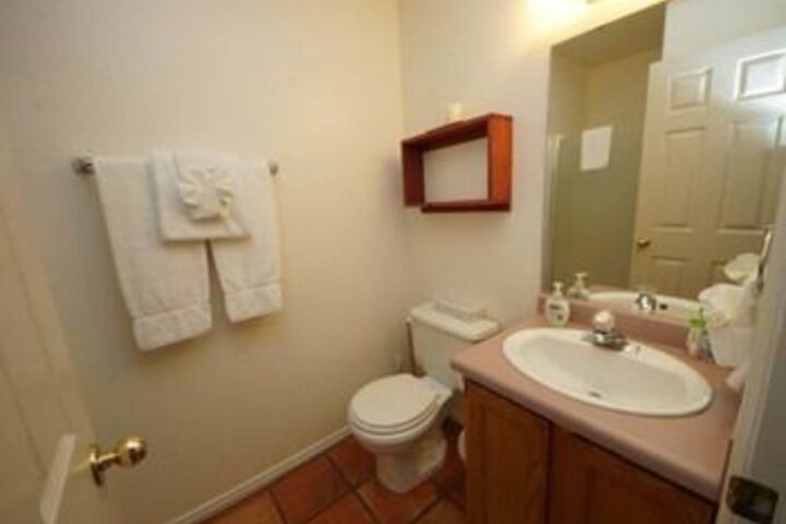 Room 8 of 137