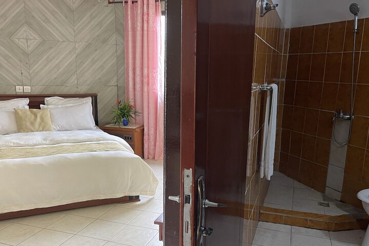 Room 18 of 35