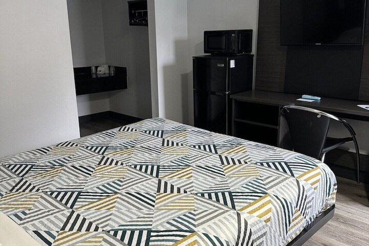 Room 37 of 54