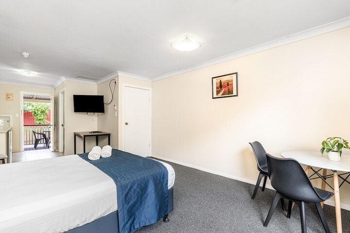 Room 8 of 71