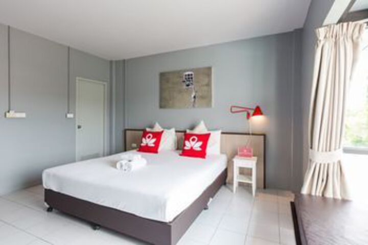 Room 9 of 22