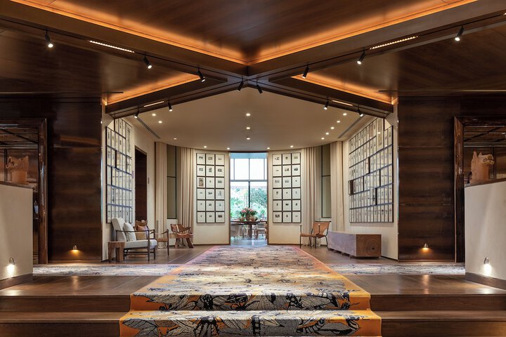 Hotel Interior 113 of 133
