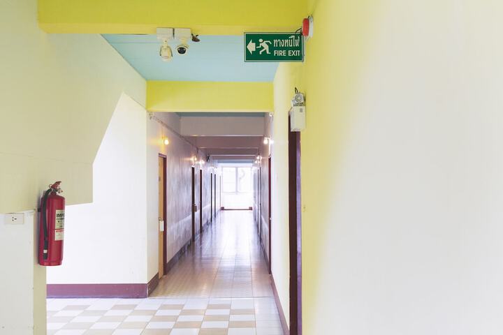 Ballroom/Hall 66 of 83