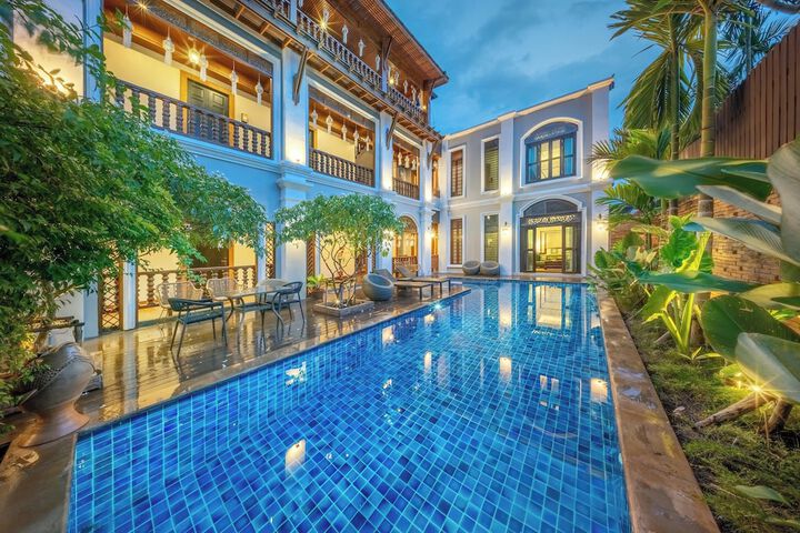 Pool 105 of 127