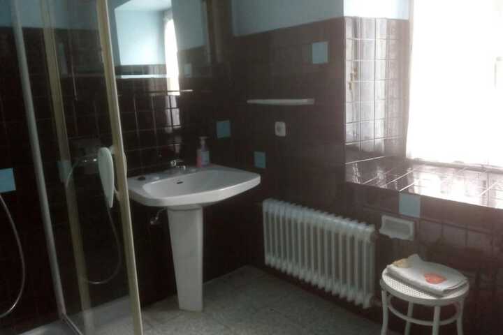 Room 20 of 29